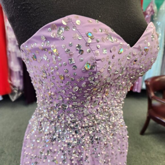 Mori Lee 95096 Lilac Size 6 Prom Dress/Formal Gown - Picture 4 of 7